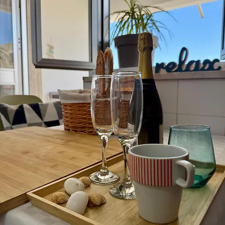 Comfortable With Terrace And 4 Ac Units In Marina Alcamo