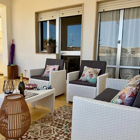 Relax And Comfort 3 Bedrooms With Ac Near The With Terrace And Free Parking *